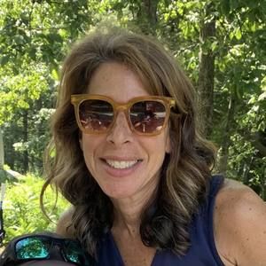 Meet your Posher, Andrea